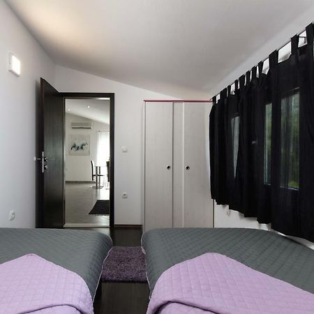 Apartments Bubalo Omiš Екстериор снимка