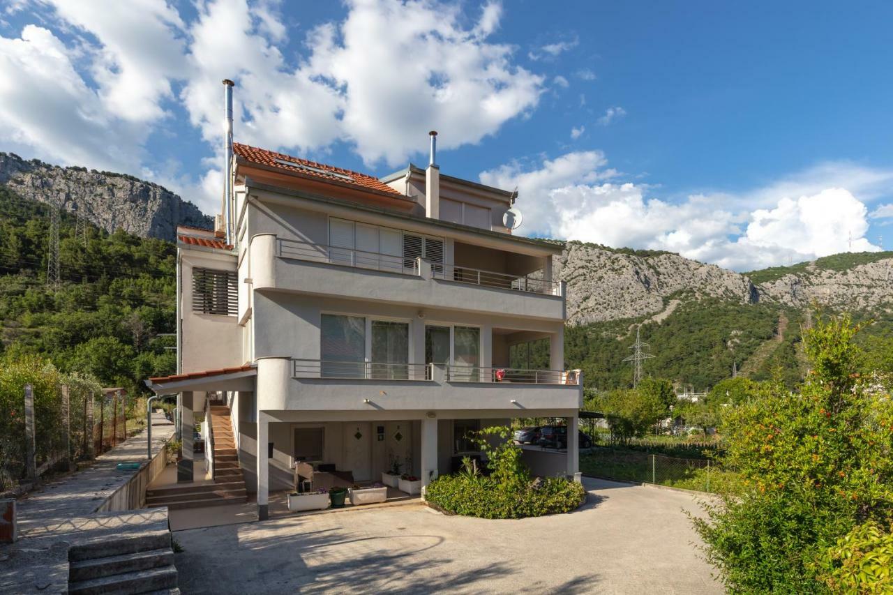 Apartments Bubalo Omiš Екстериор снимка