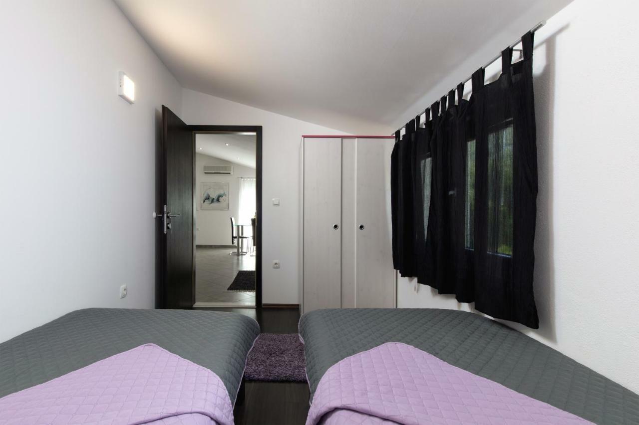 Apartments Bubalo Omiš Екстериор снимка