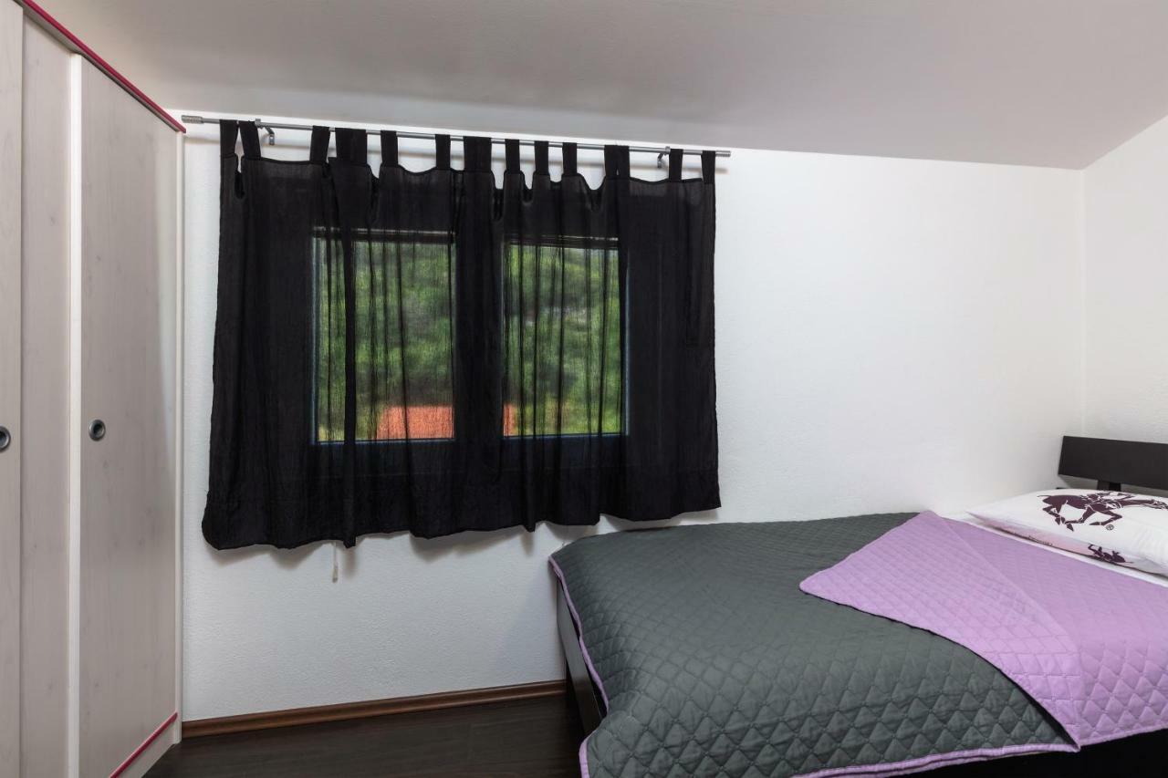 Apartments Bubalo Omiš Екстериор снимка