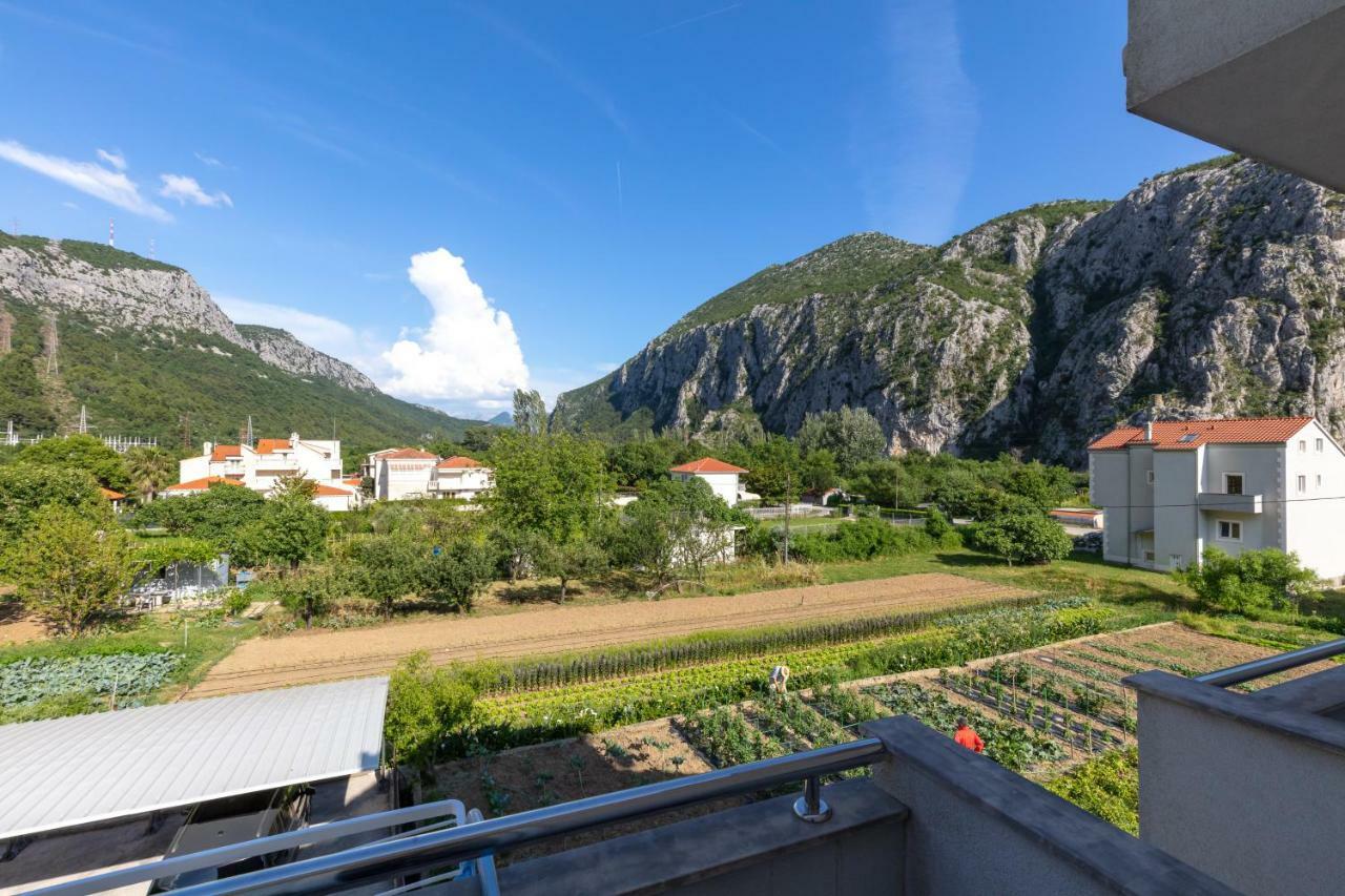 Apartments Bubalo Omiš Екстериор снимка