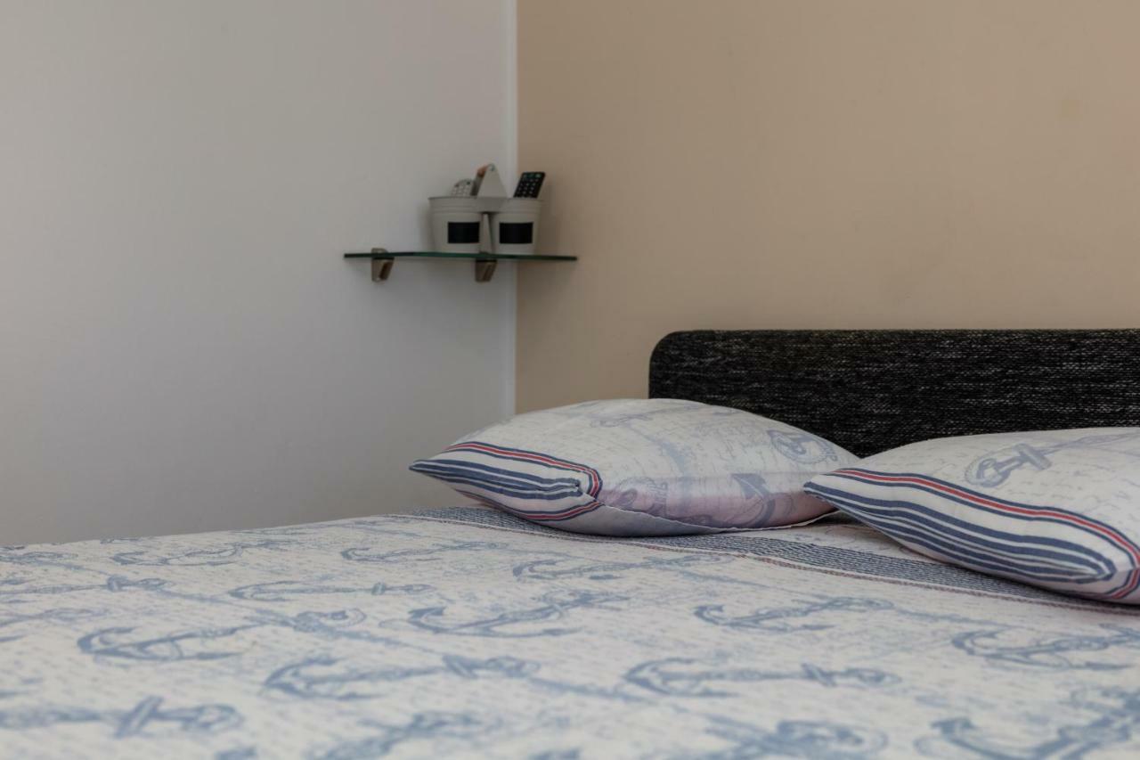 Apartments Bubalo Omiš Екстериор снимка