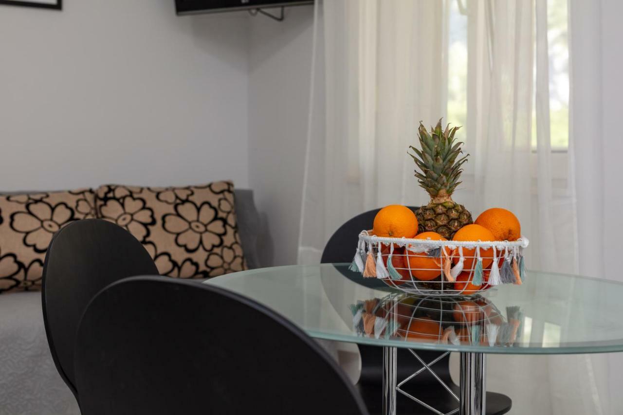 Apartments Bubalo Omiš Екстериор снимка