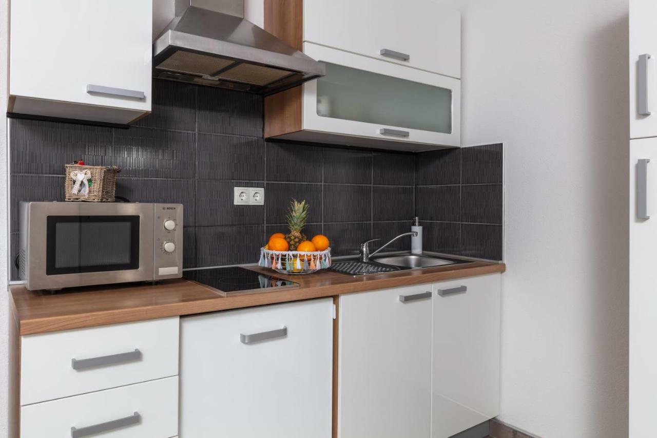 Apartments Bubalo Omiš Екстериор снимка